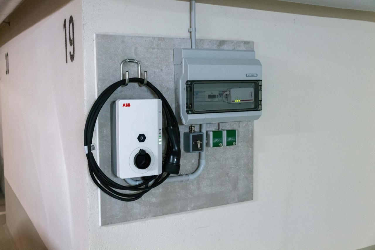 Pole Poppenspaeler Mit Ladestation Büsum Екстериор снимка